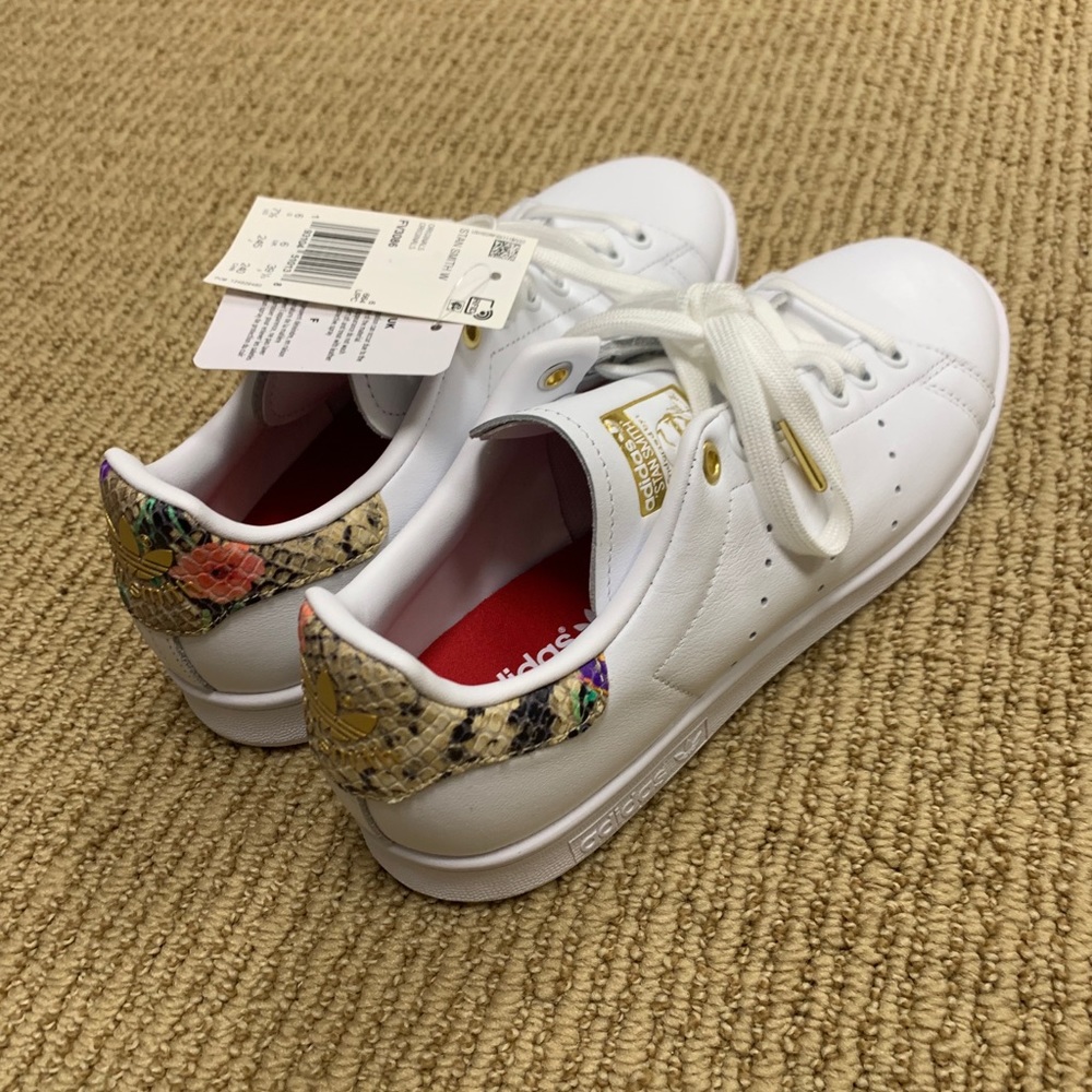 Adidas Stan Smith size 7.5
